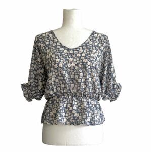 Sienna Sky Top Blouse Short Sleeve Elastic Waist Blue White Floral Top Size XS